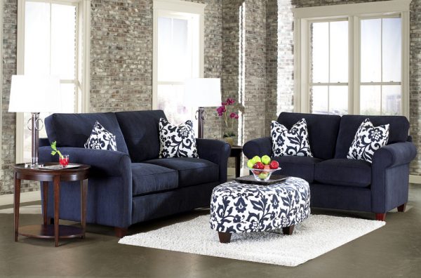 Lillington Sofa and Loveseat D70200-2025